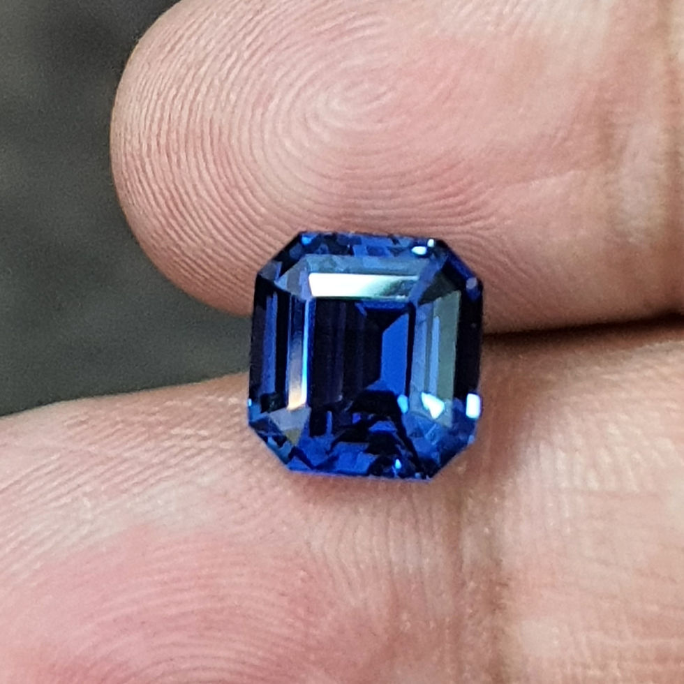 תמונה ממוזערת: 5.89 carat Certified Natural Blue Sapphire octagon gemstone from Sri Lanka