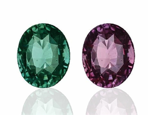 GIA 認定天然アレキサンドライト 2.56 カラット、8.3x6.8 フルカラー