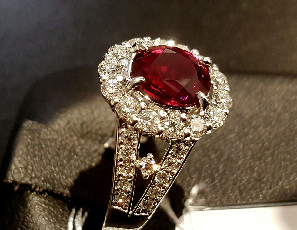 Miniatyrbild: 2.20 carat BURMA RUBY  PIGEON'S BLOOD RING