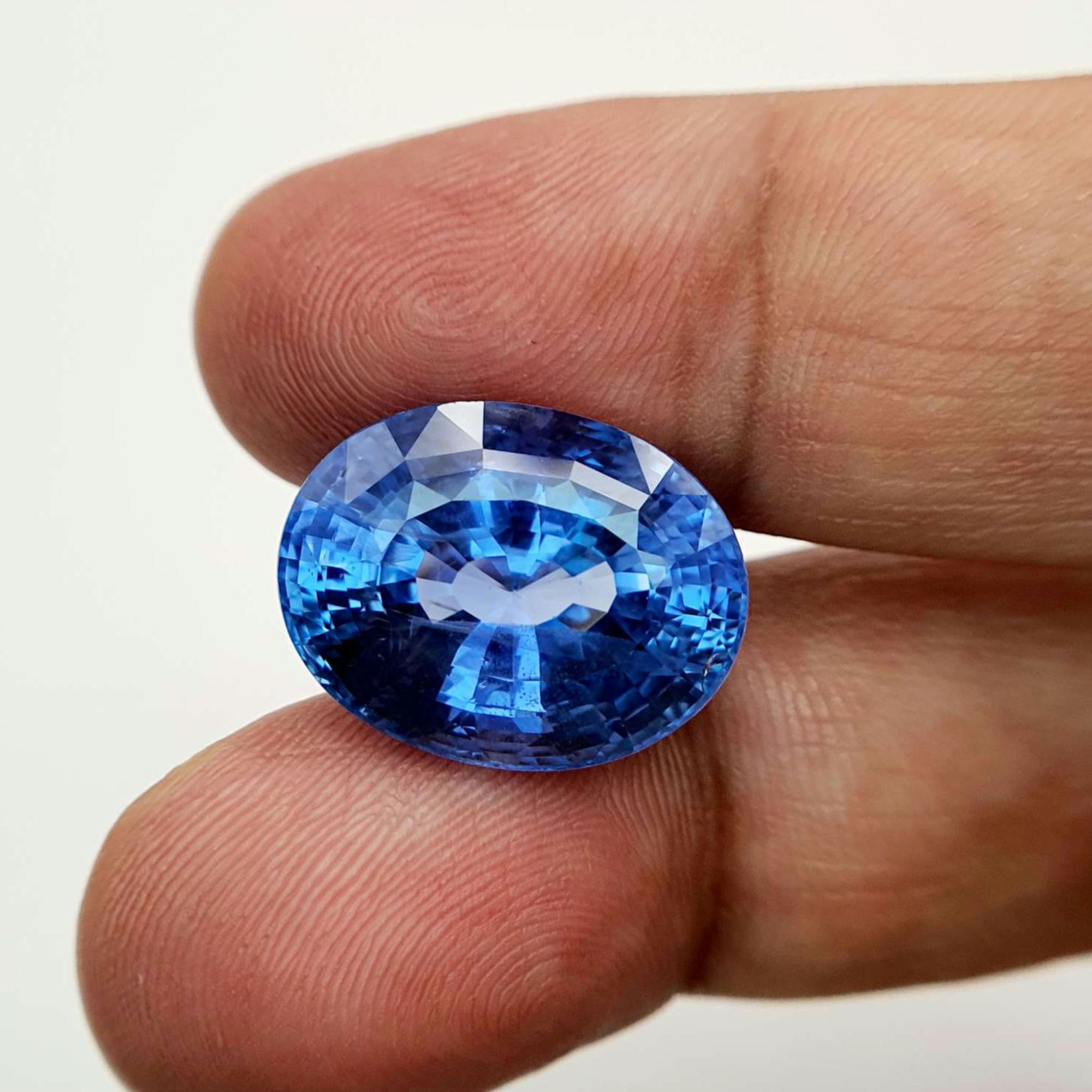 23.50 cts GRS certified Unheated Blue Sapphire Sri Lanka oval-cut sapphire