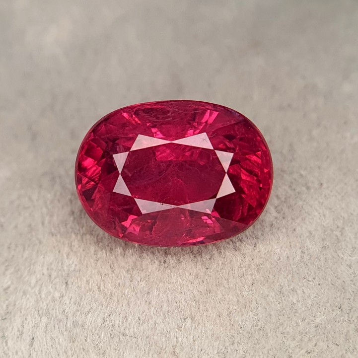 Miniature : 5.41 ct Natural Mahenge Spinel Unheated vivid neon red pink oval gemstone
