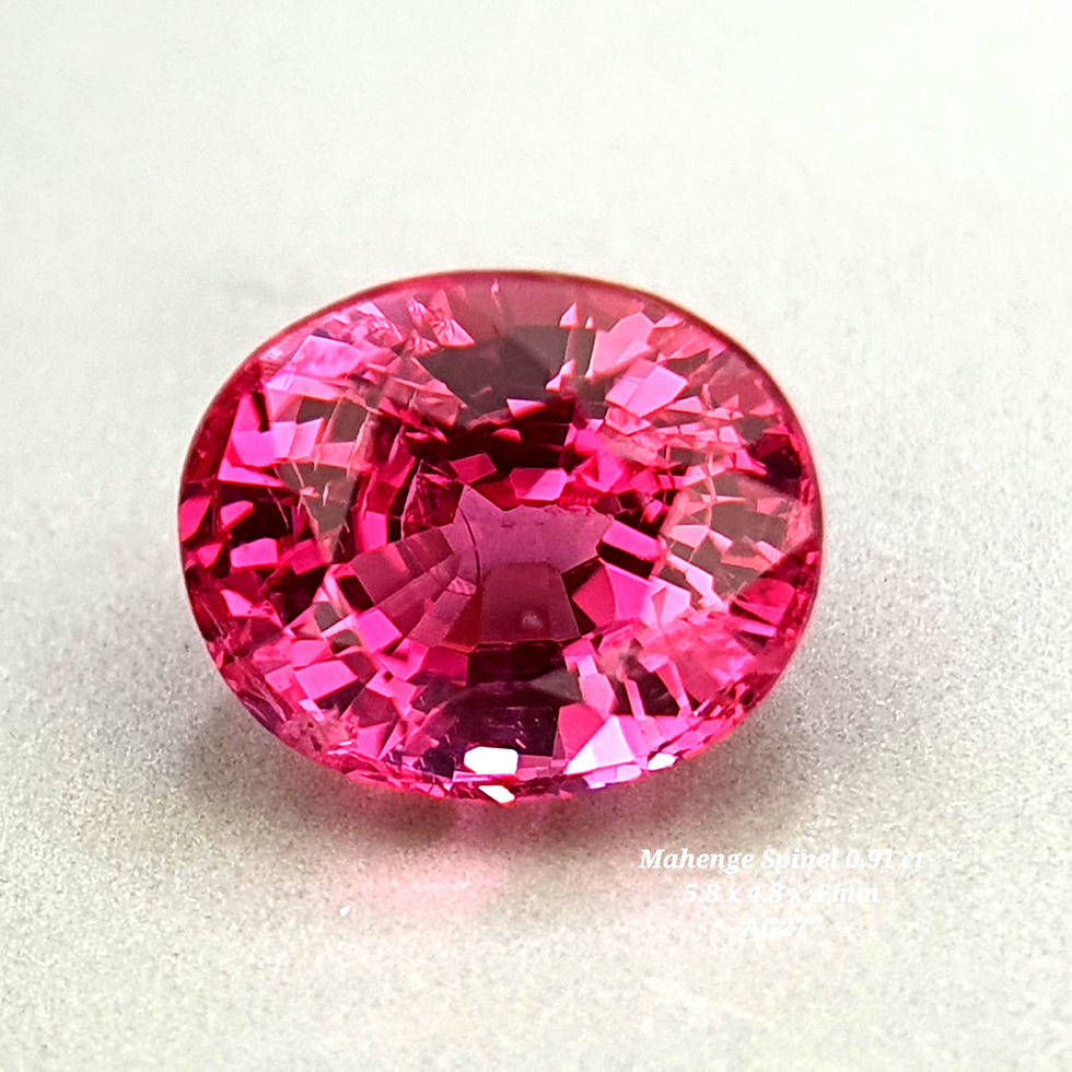 Miniaturbild: Natural Mahenge Spinel Unheated (No Heat) 5.8 x 4.8 neon pink oval gemstone