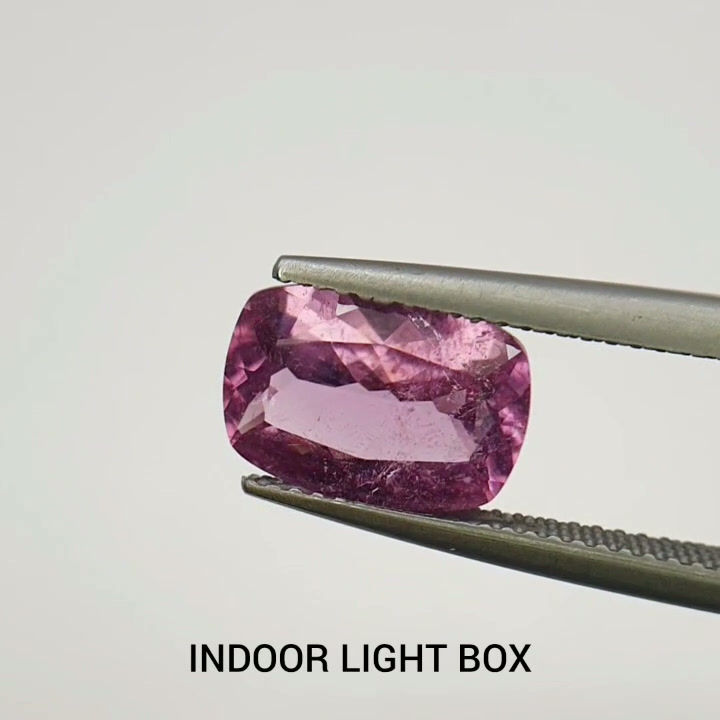 サムネイル： Rare 3.05 No Heat Natural Paraiba Tourmaline cushion cut From Mozambique