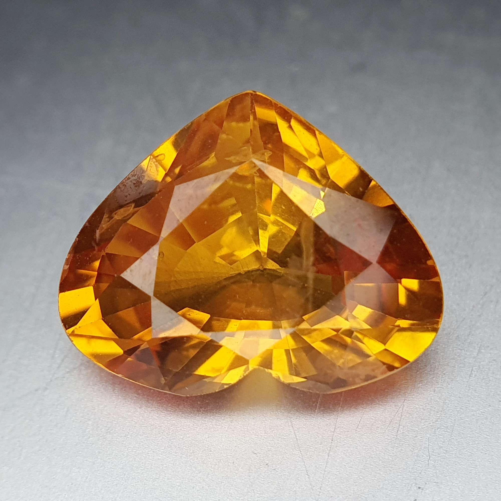 Fine 5.61 ct Natural Yellow Sapphire Heated heart gemstone