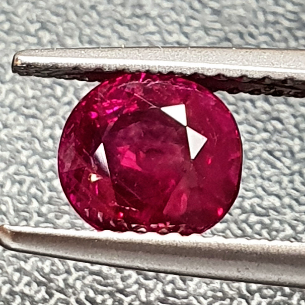Thumbnail: No Heat burmese pigeon blood red oval gemstone