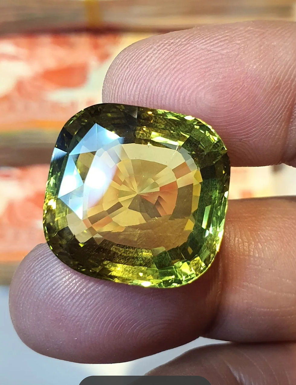 縮圖：Natural chrysoberyl gemstone cushion shape