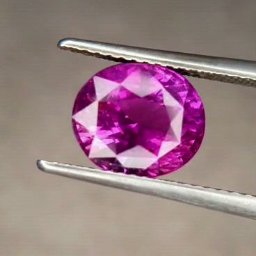 Thumbnail: 5.01 ct Natural pink Sapphire Unheated Oval loose gemstone