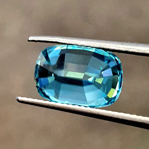 Zircon Naturel Bleu Ovale 3.05 Ct - Cambodge - Traité à La Chaleur - Neuf Sans Emballage