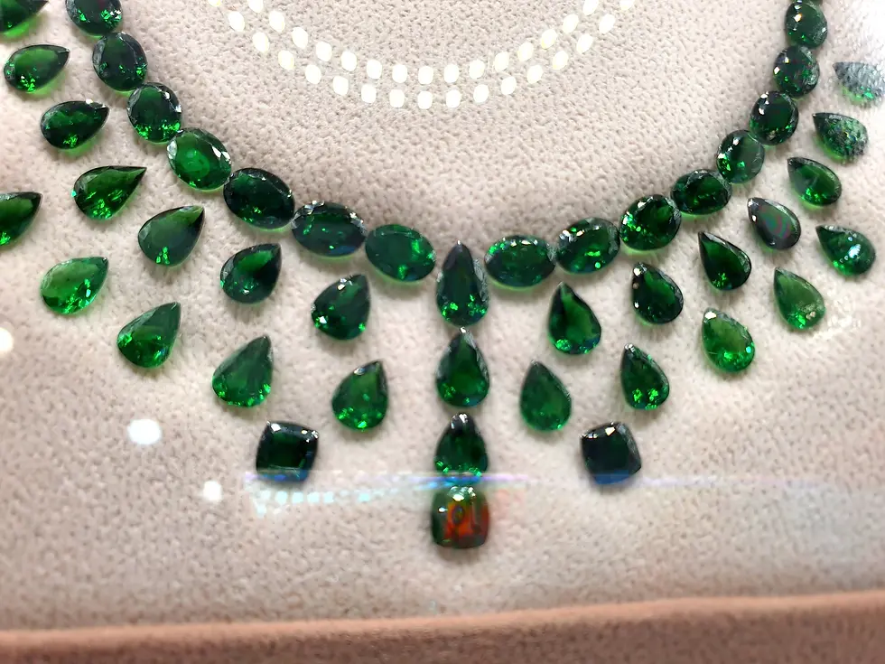 縮圖：72 Ct Natural Tsavorite Garnet Layout for High Jewelry | Untreated