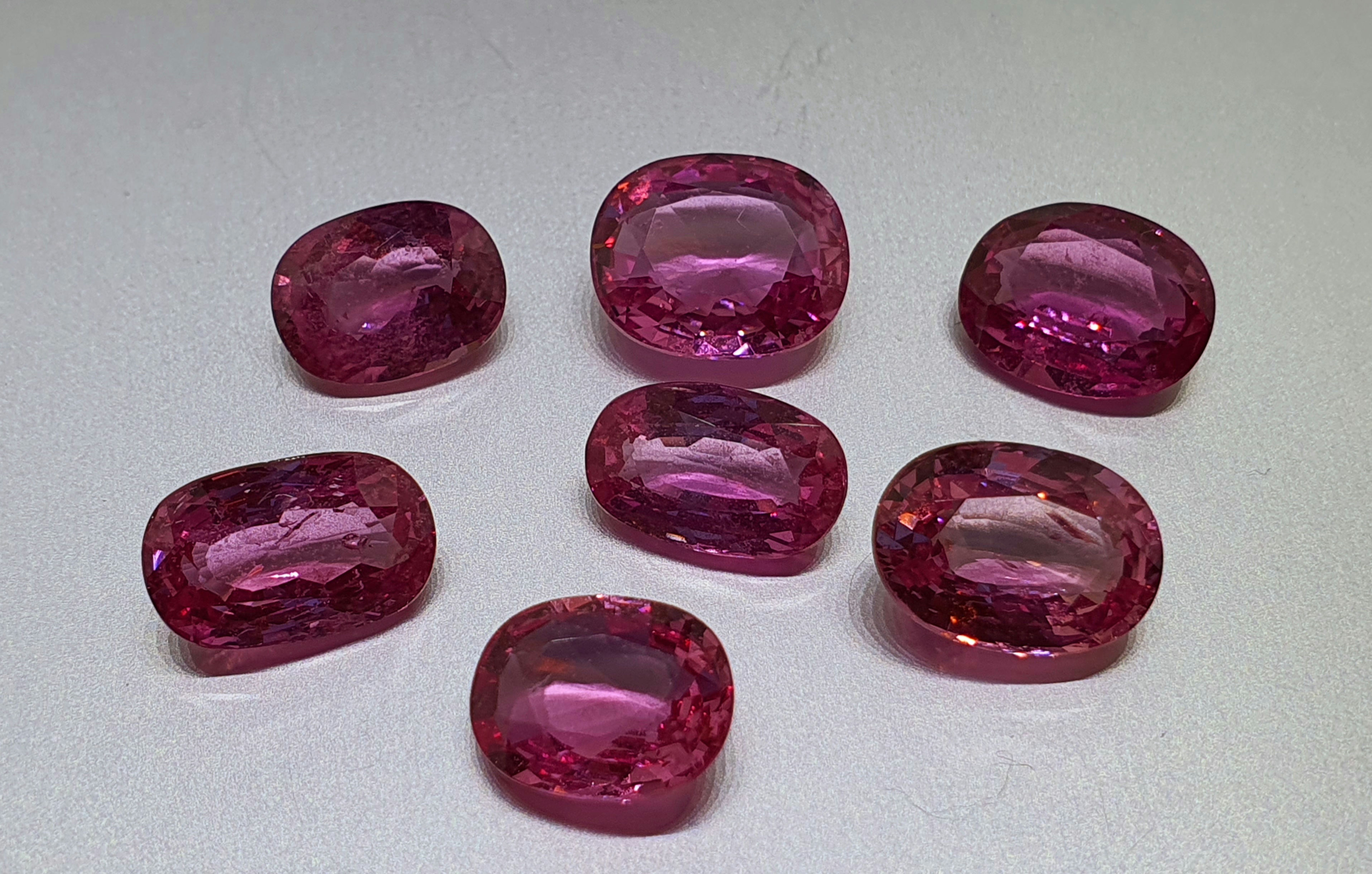 Pink sapphire gemstone