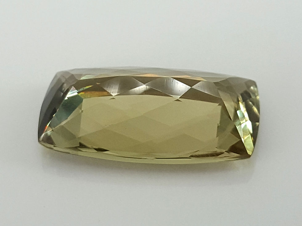 תמונה ממוזערת: 12.77 carat  Color Change Diaspore cushion shape