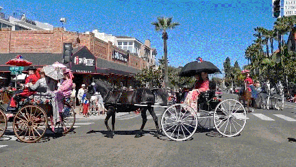 2022 4th of July Coronado Parade.gif