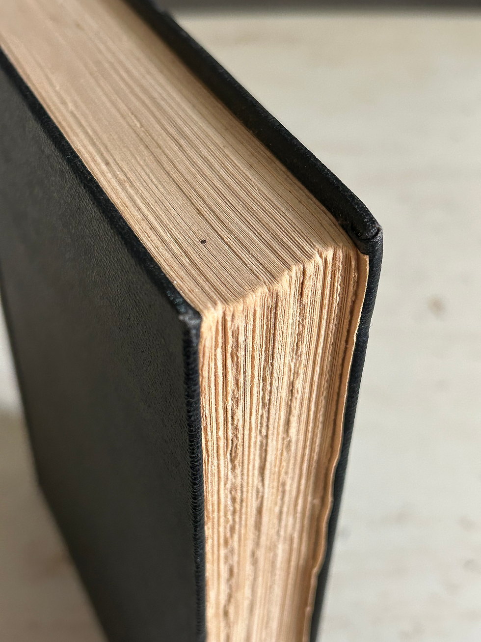 Thumbnail: Black Plumes by Margery Allingham