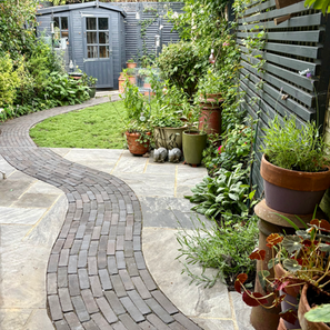 Mature garden design in Chiswick