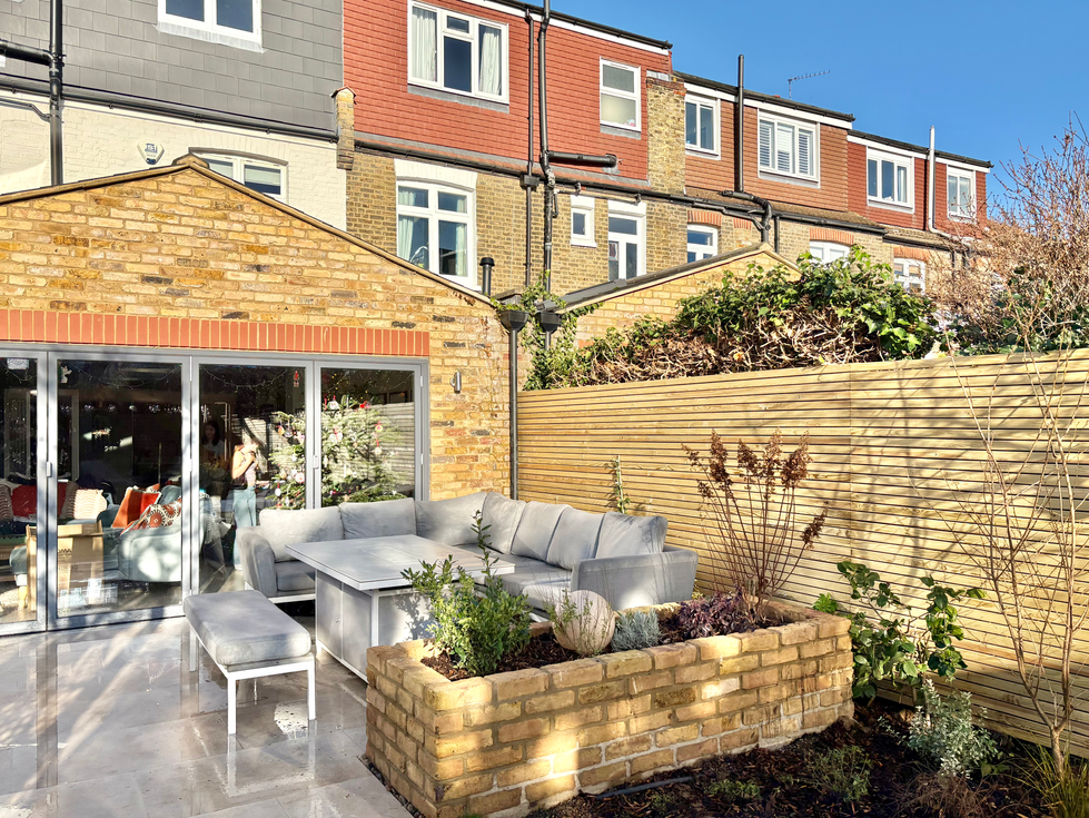 Limestone patio design in South Ealing by Agata Henderson Garden Design