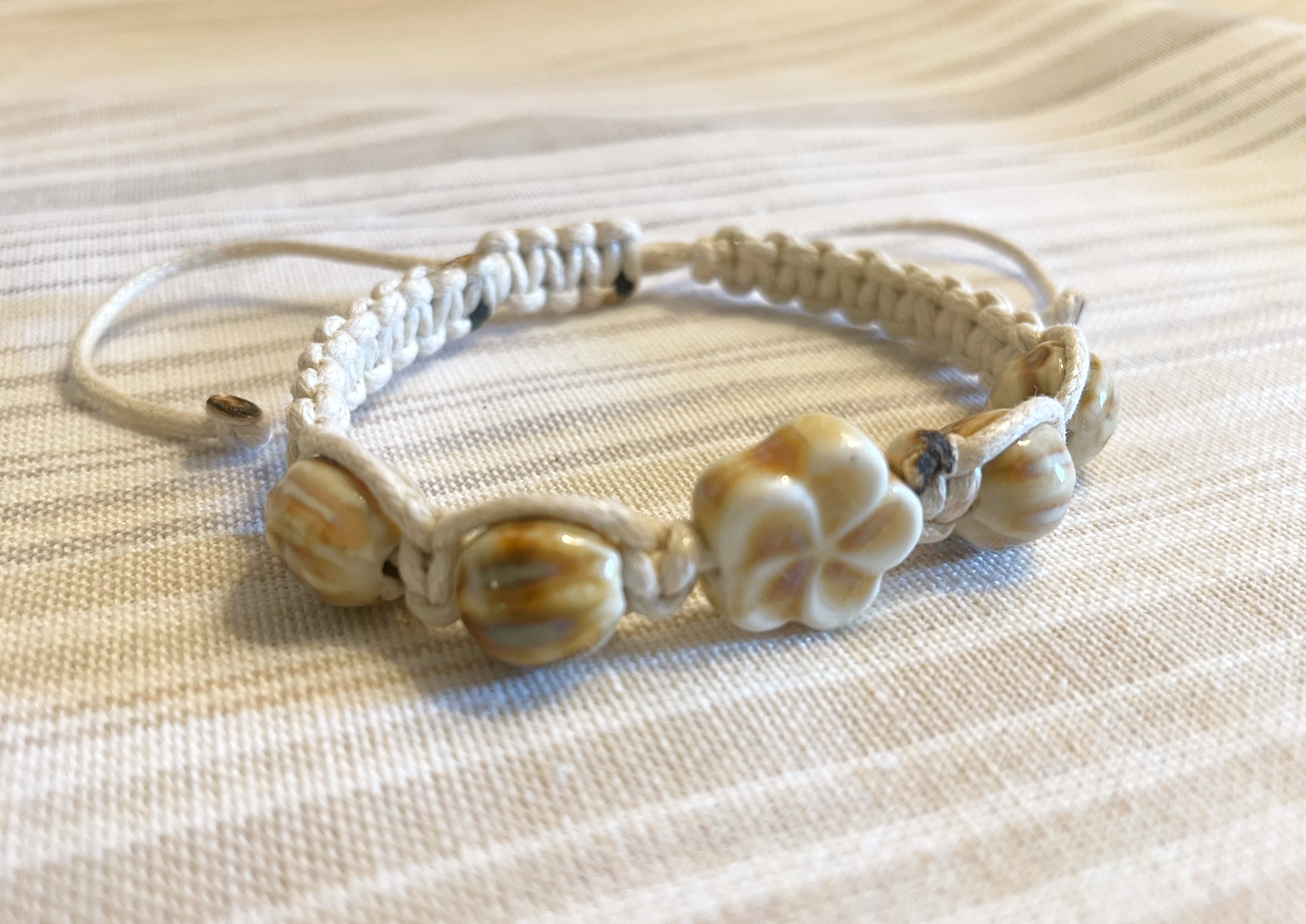 Cream Flower Bracelet