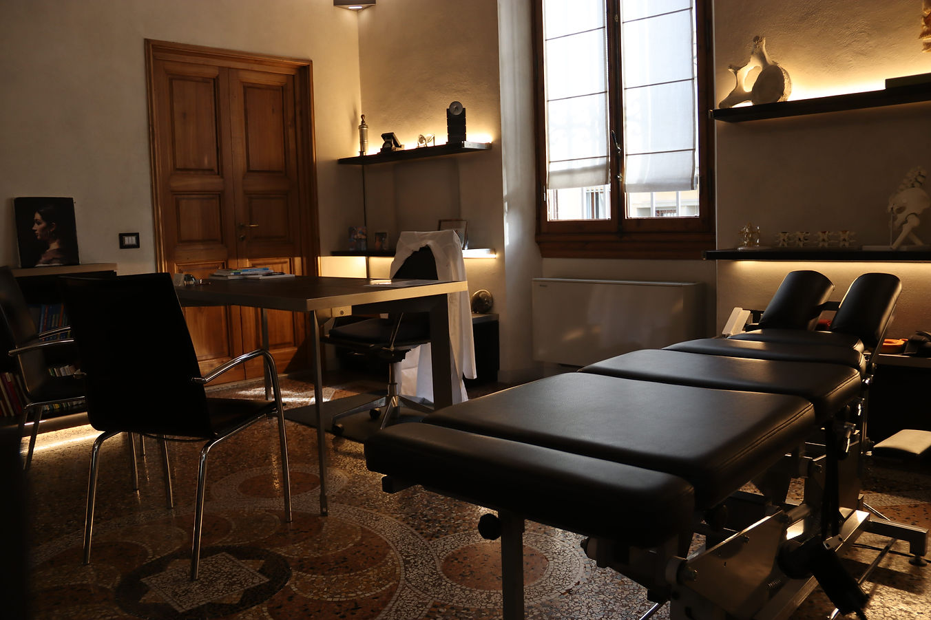 Sala di trattamento dello studio chiropratico belig a firenze