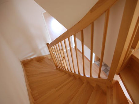 Beneficios de las redes de protección para escaleras en casas con niños y mascotas