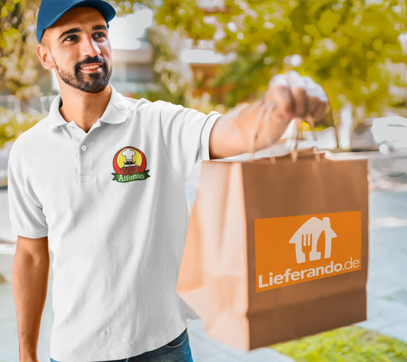 Arbeits-Poloshirts für jedes Unternehmen mit Logo und Schrift.webp