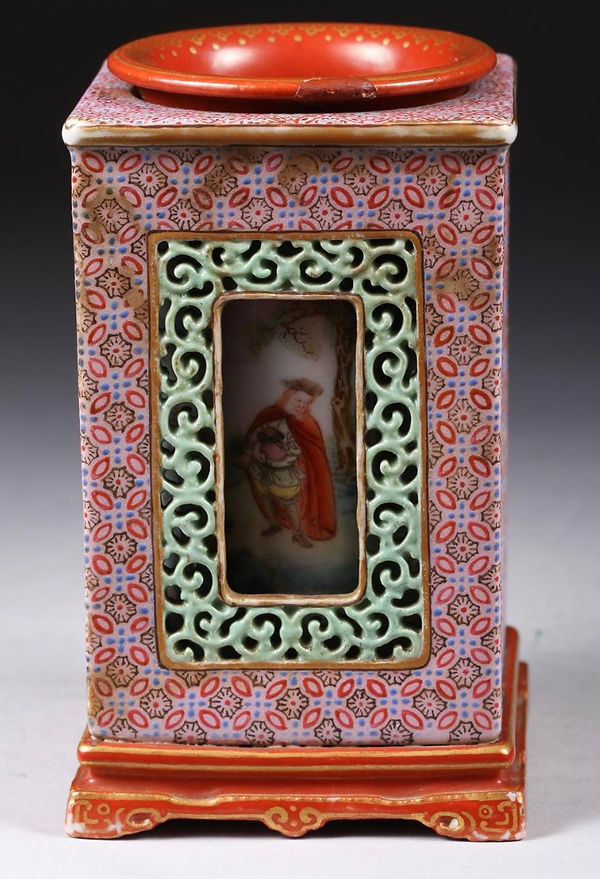 Seminar '26 Mason (2A) Rare Chinese Porcelain Famille Rose Revolving Vase.jpg