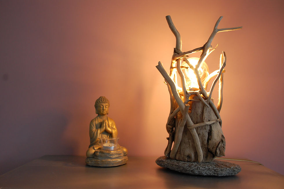 Miniature : lampe bois flotté allumée ambiance zen bouddha yoga sur lumieresligeriennes.wixsite.com/lumieresligeriennes