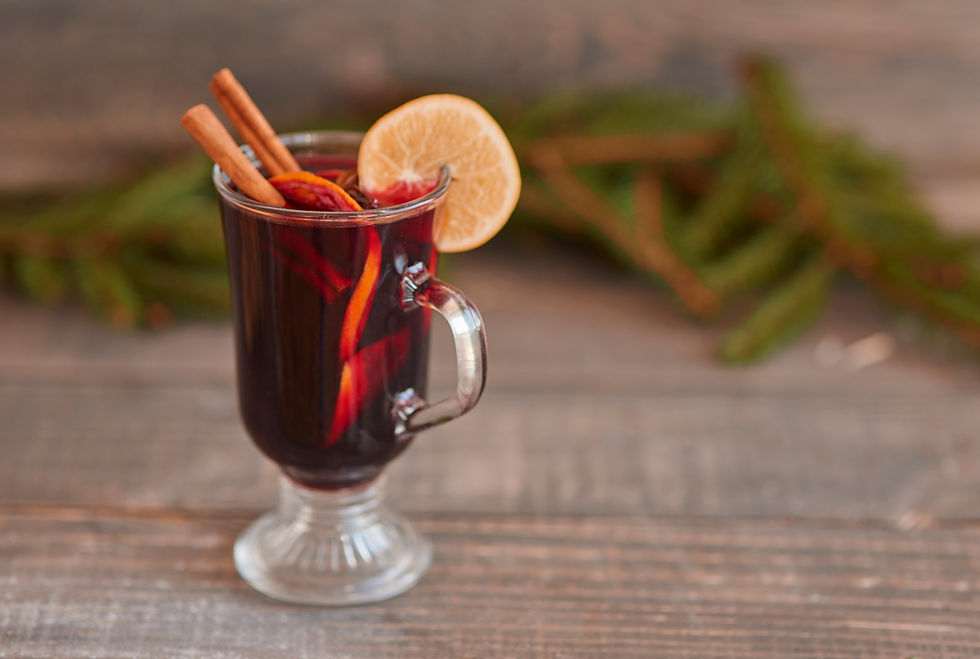mulled-wine-with-cinnamon-stick-lemon.jpg