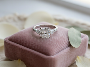 Custom Engagement Rings: Bespoke Engagement Rings Tailored to You