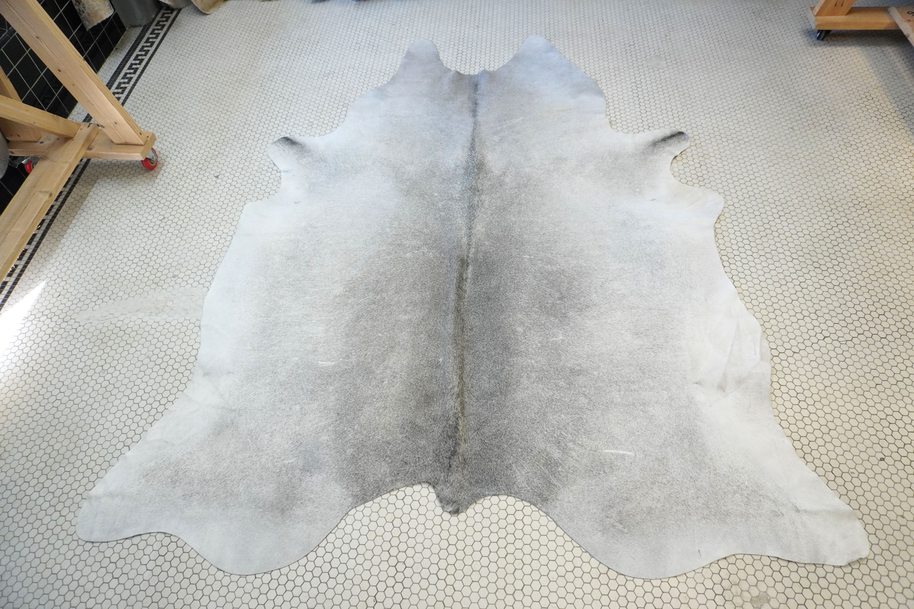 Gray Cowhide XL Brazilian