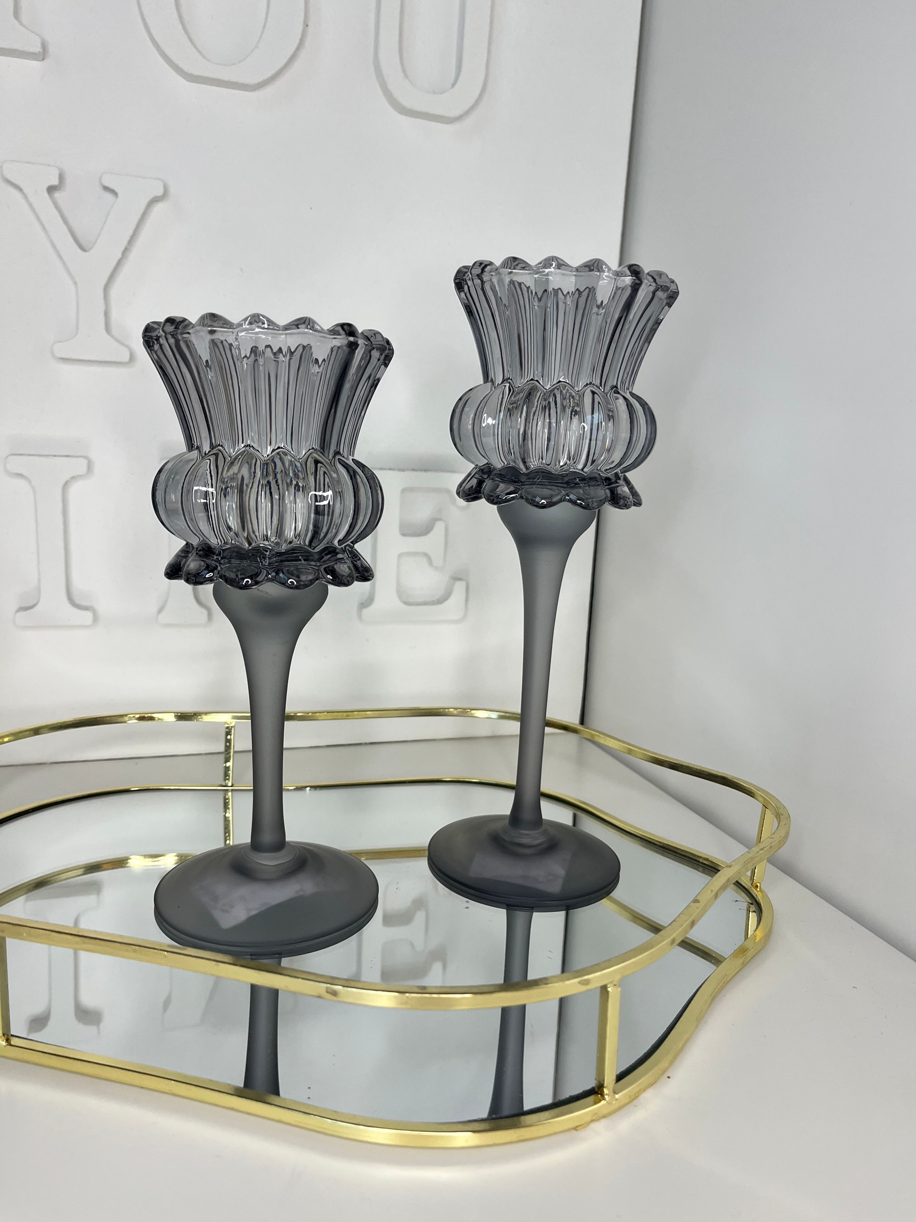 Glazen Tulp Glow Kandelaar – Smoke Grey! 🌹🕯️