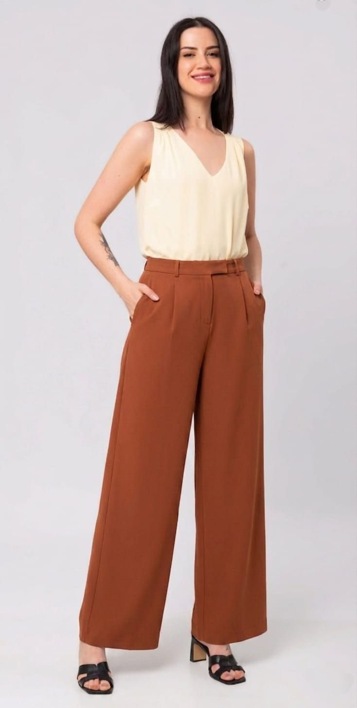 Thumbnail: Straight Leg Trousers – Minimal Tailored Fit