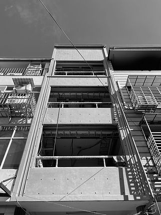 LINE_ALBUM_五順街電梯透天_230913_980_edited.jpg