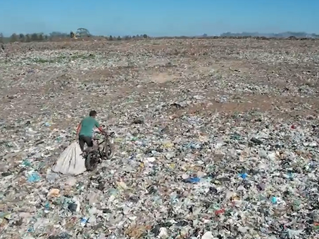 Basural a cielo abierto y residuos peligrosos: el Municipio de Luján sigue desobedeciendo