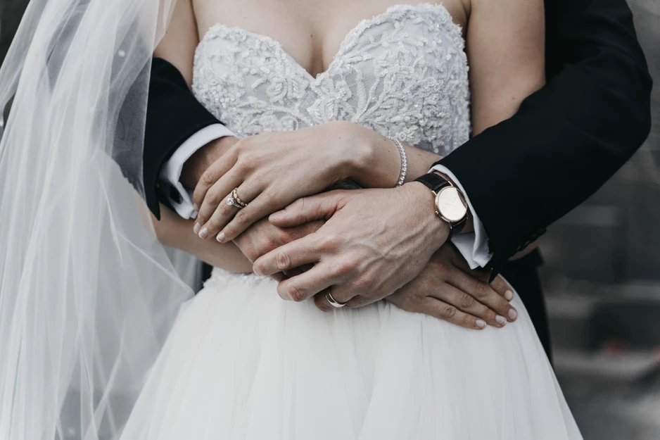 planning a small intimate wedding