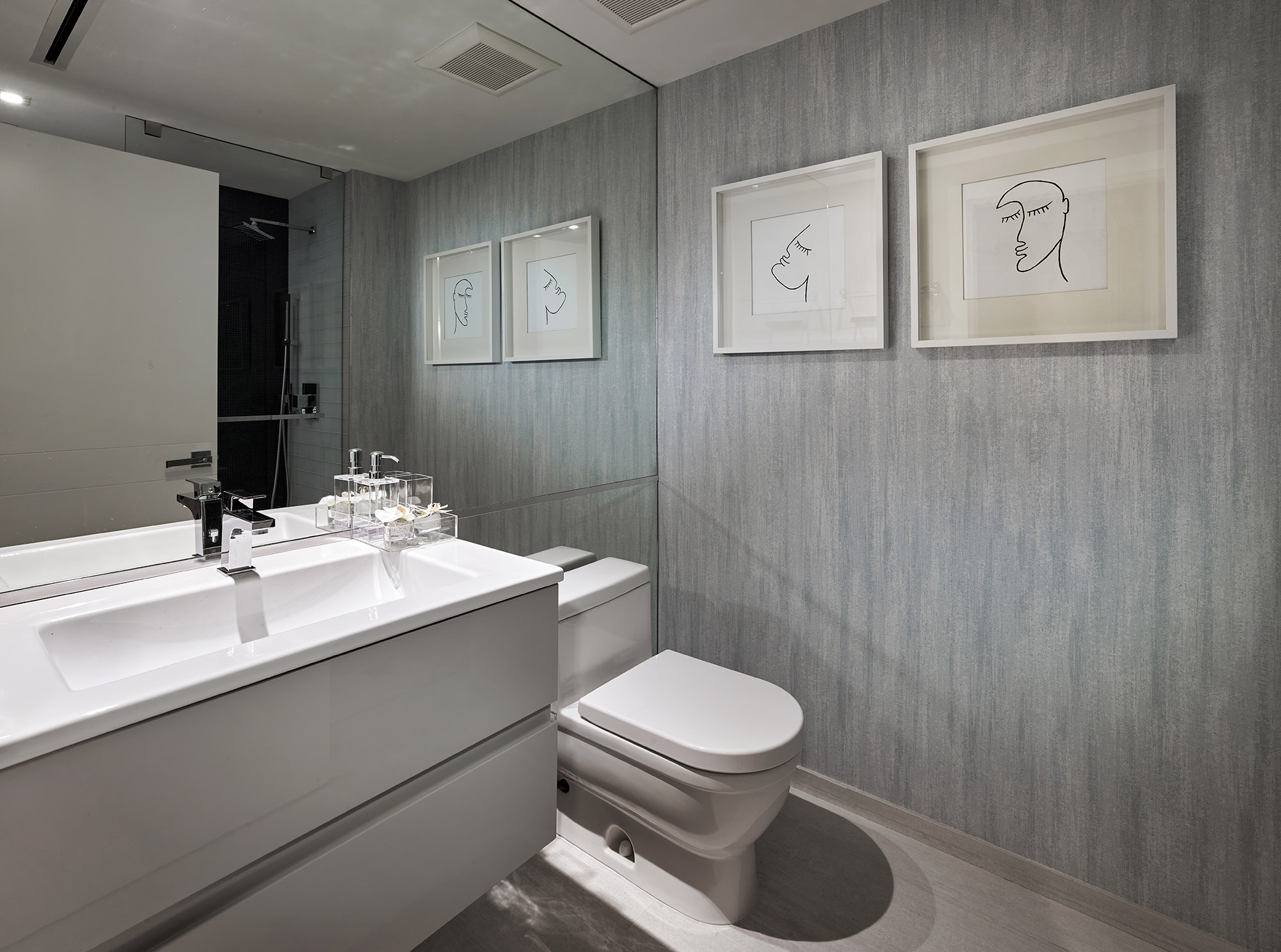 Web-Murano-2602_GuestBath 1