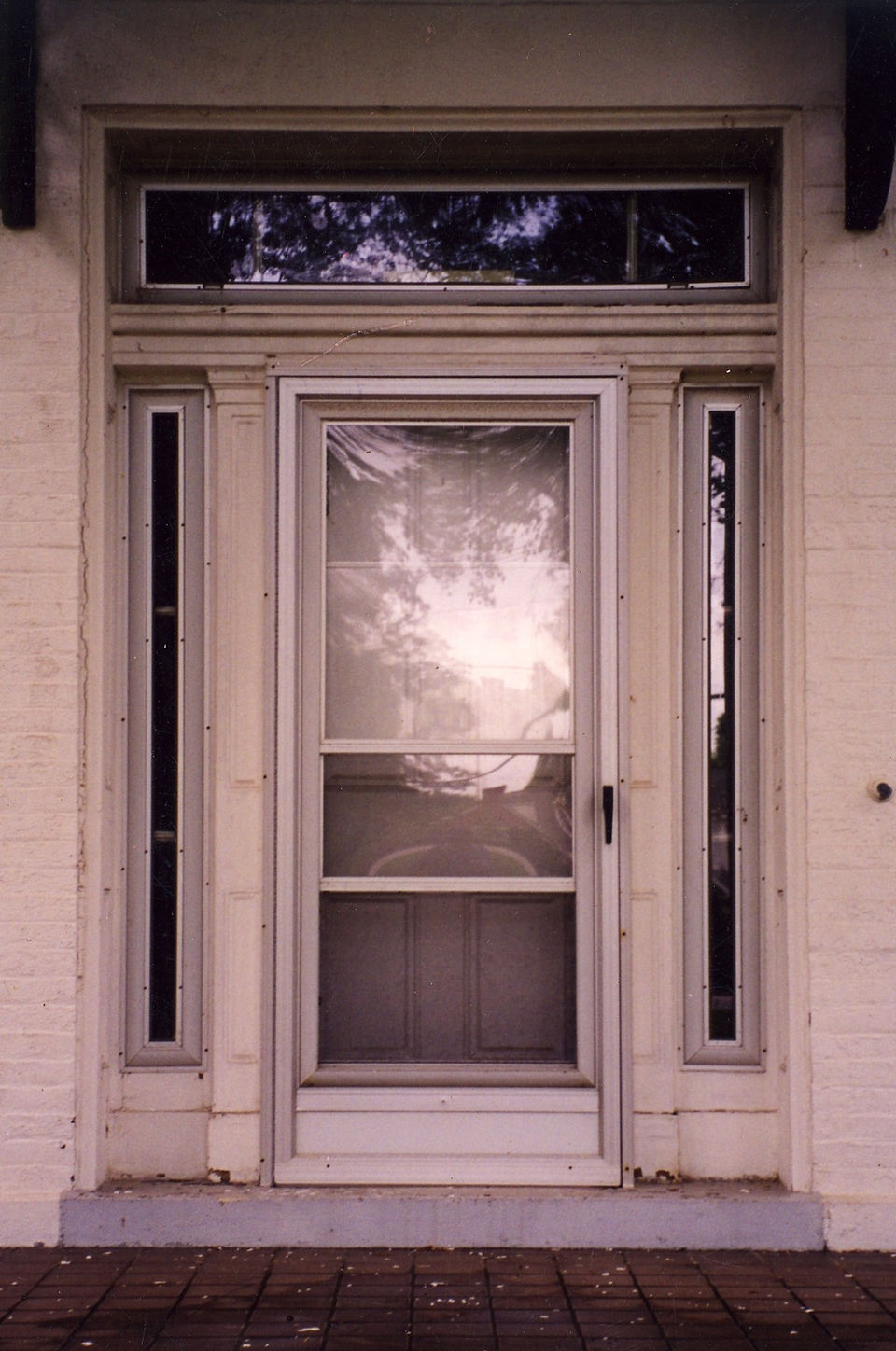 Main entry door for the Barron-Childress House that stood at 9030 Clayton Road.
