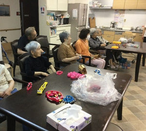 デイサービスゆめ組便り 「音楽療法」＆「七夕飾り」