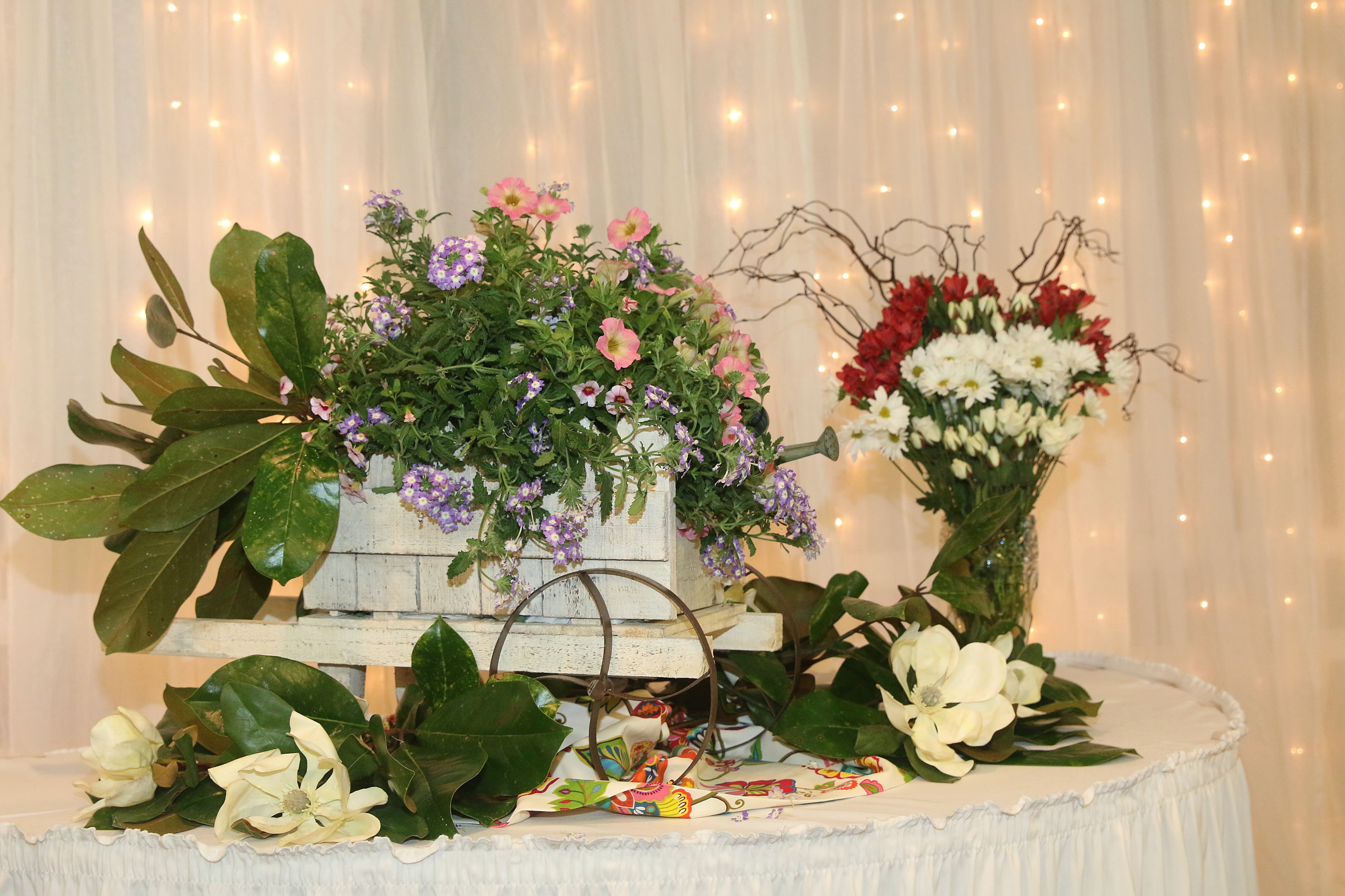 2017 Magnolias and White Linen