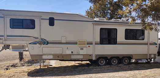 Camper 2.jpeg