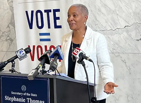 Stephanie thomas sots.webp