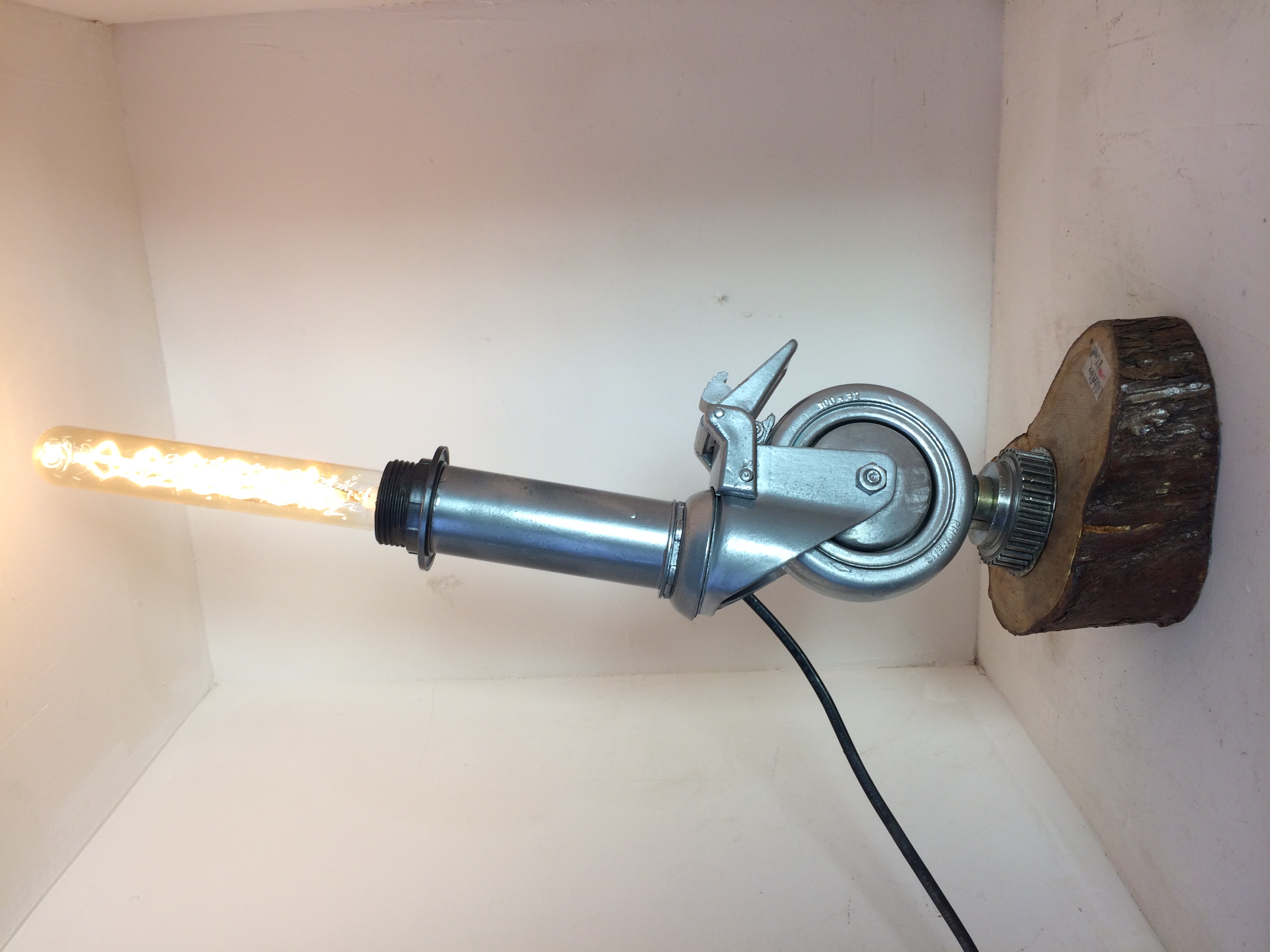 Lampe roue Caddie