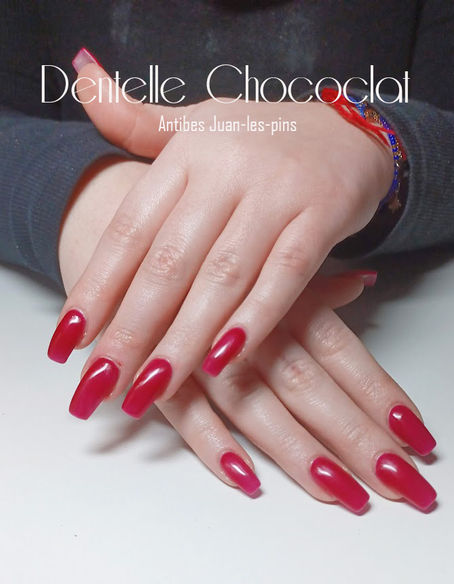 onglerie Antibes. Massage bien-être. Dentelle Chocolat ♥ Kendall ♥