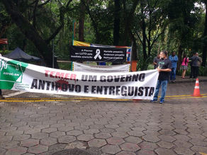 Sindisep/RJ presente em ato na Fiocruz.