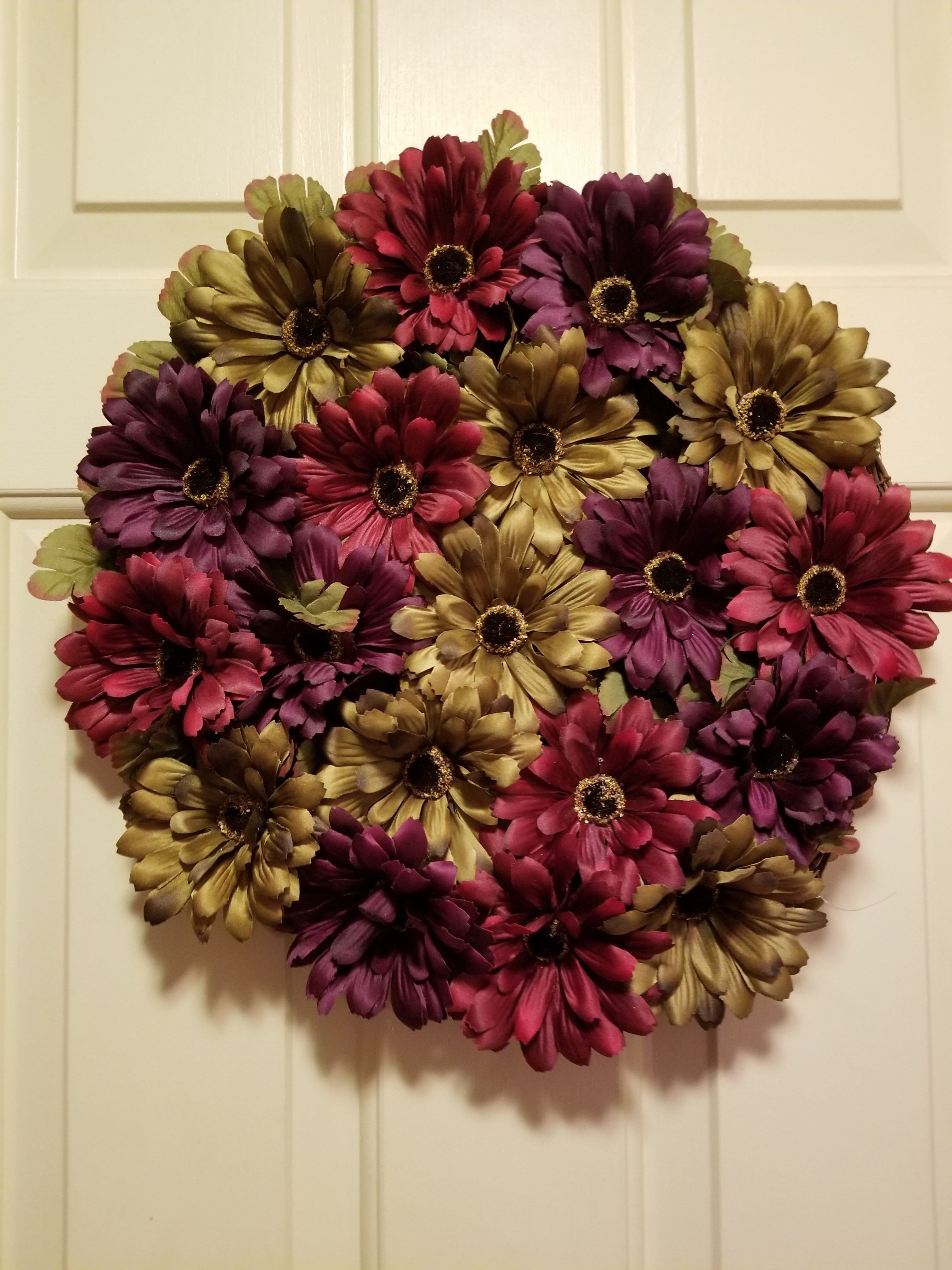 Hearth of Home Wreath 16"
