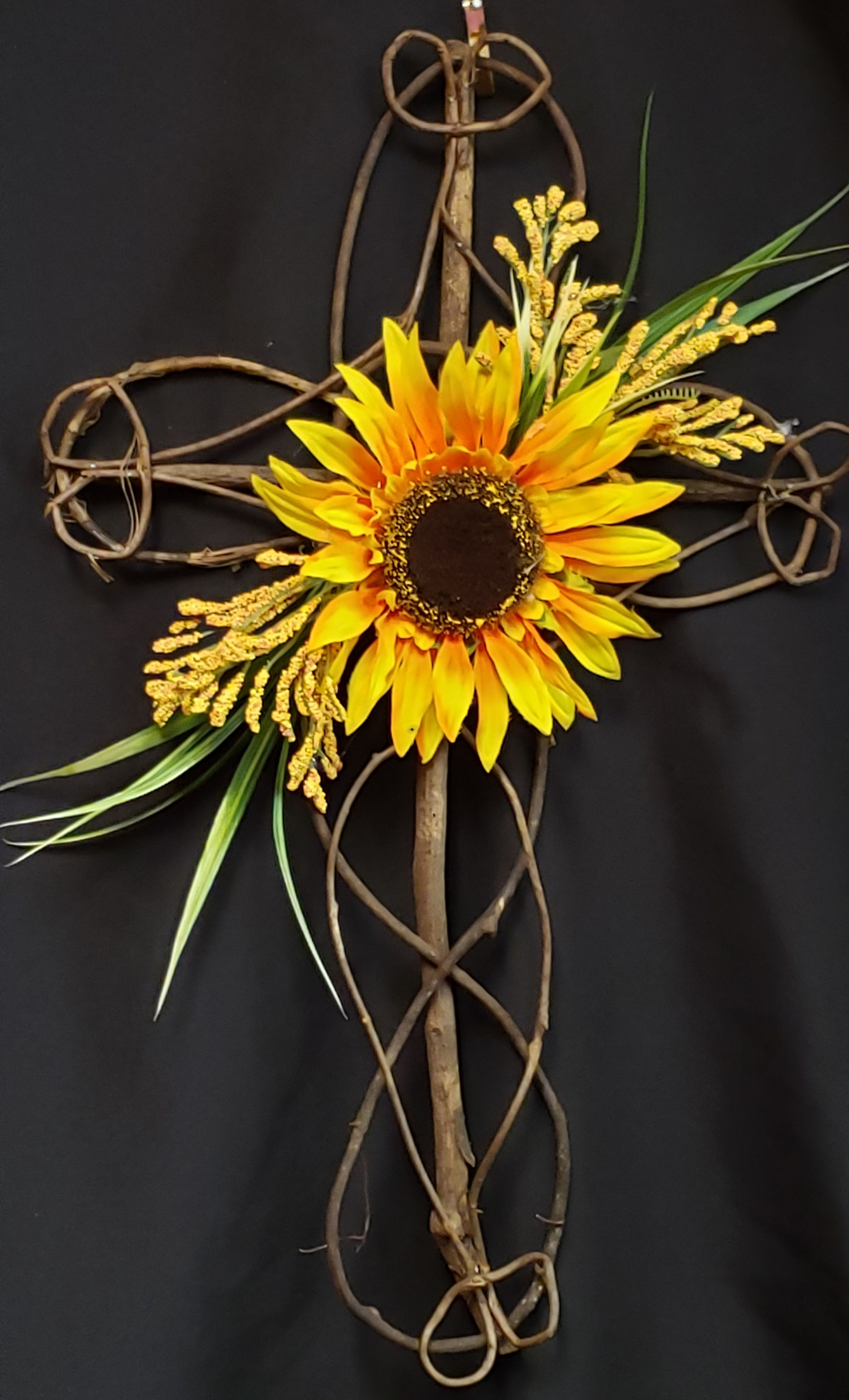 Sunflower grapevine cross