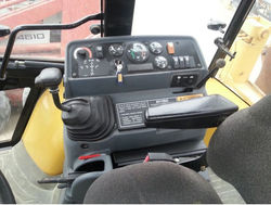 CAT 428C pic 5.JPG