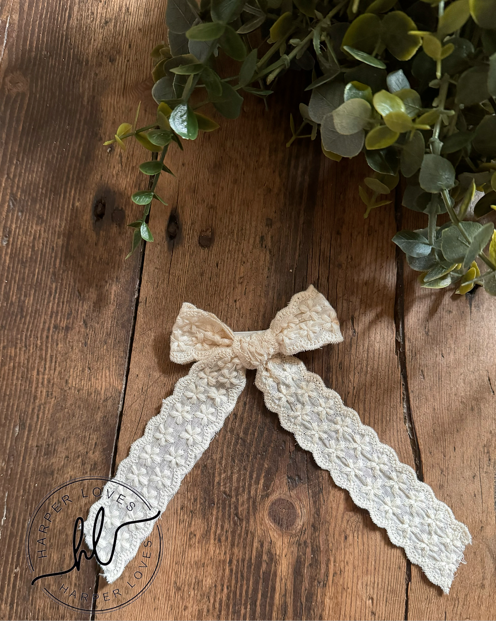 Thumbnail: Harper Loves Embroidered Cotton Ribbon Hair Bow 226