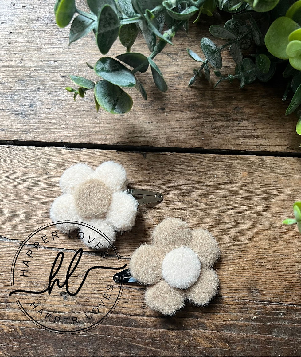 Thumbnail: Harper Loves Natural Daisy Snapclip Collection 078