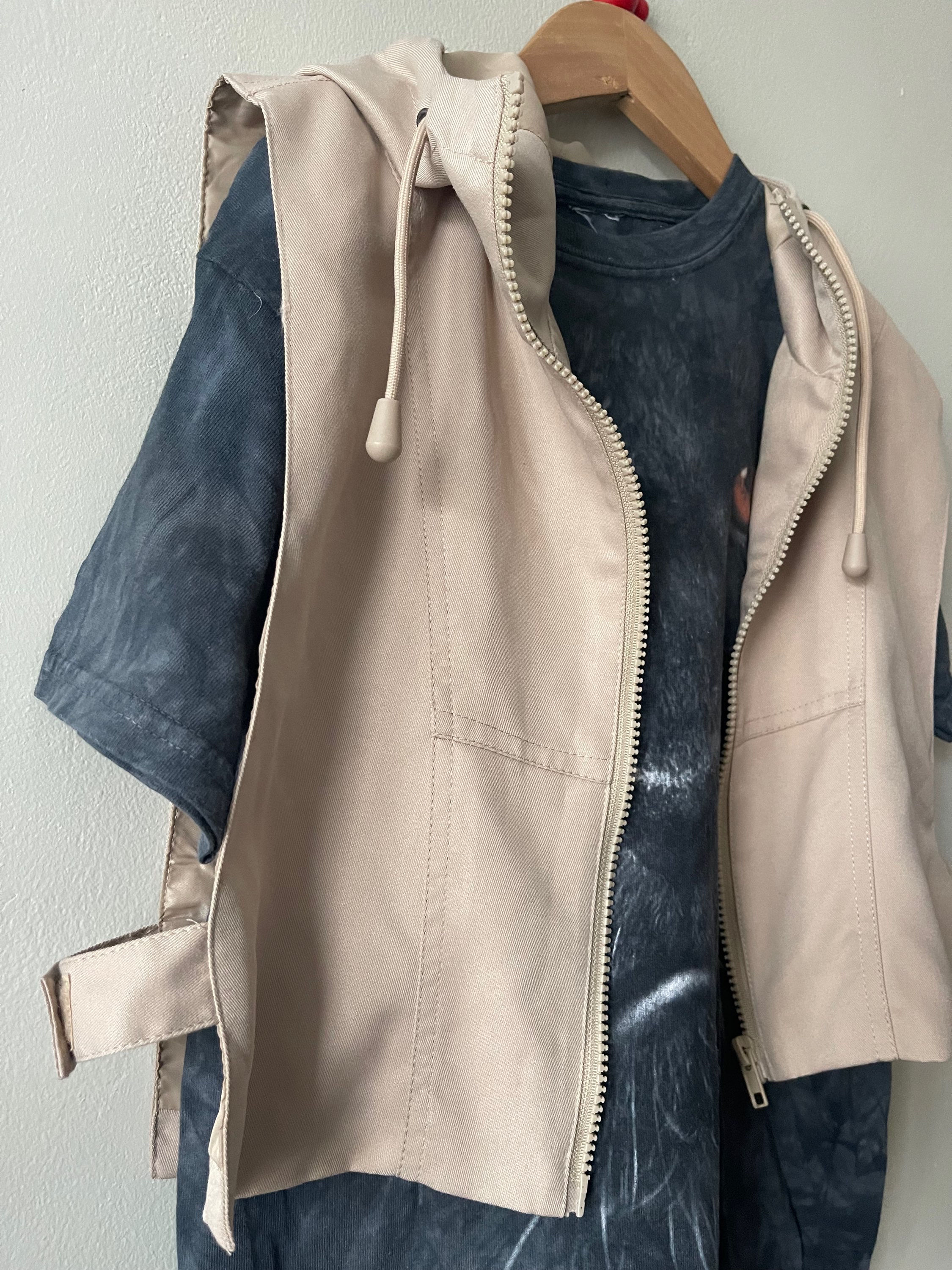 Hooded Vest - Age 8-13 Years