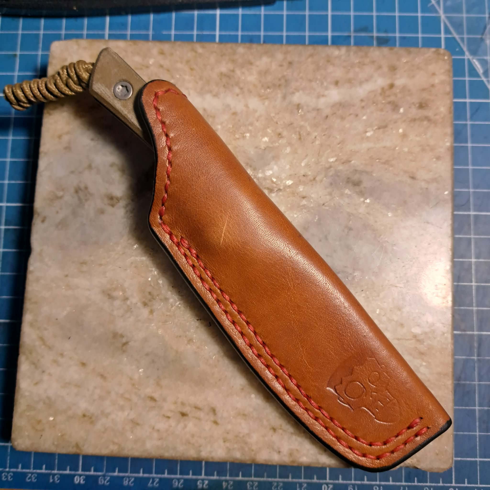 Sheaths up to 6" Blade