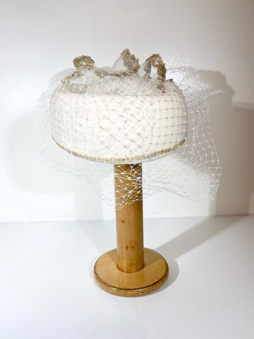 Thumbnail: Cream netting hat